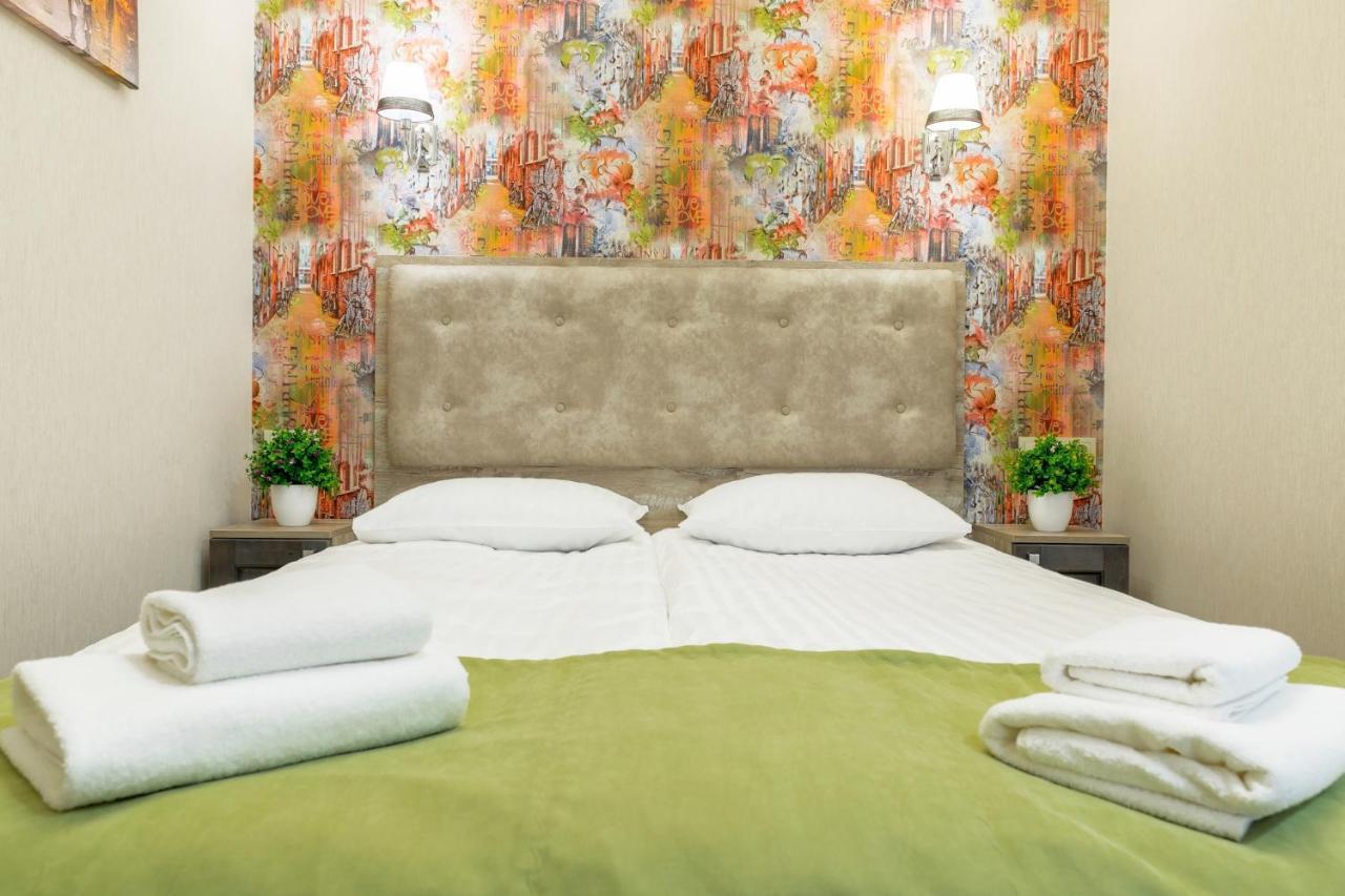 Mini Hotel Barvy Lvova On Horodotska St. 外观 照片