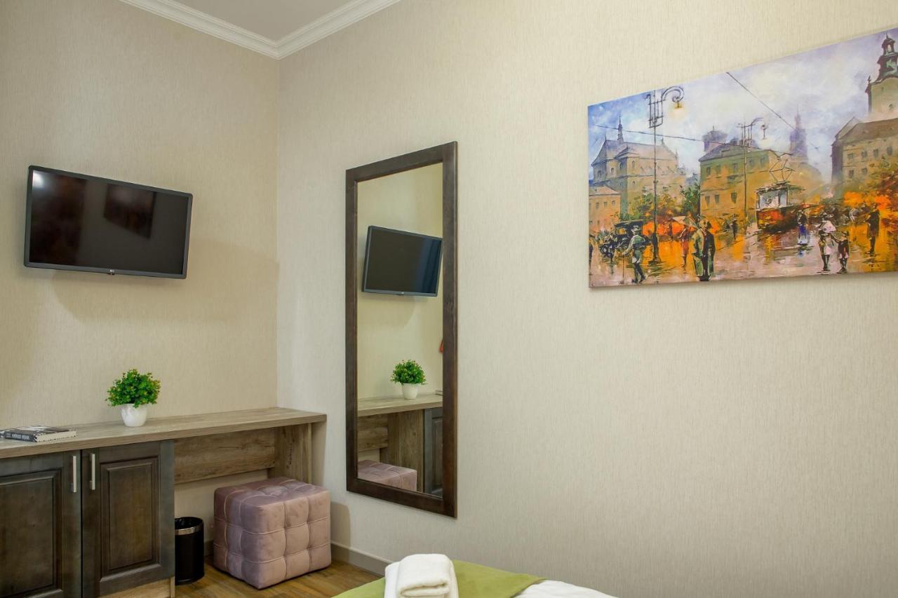 Mini Hotel Barvy Lvova On Horodotska St. 外观 照片